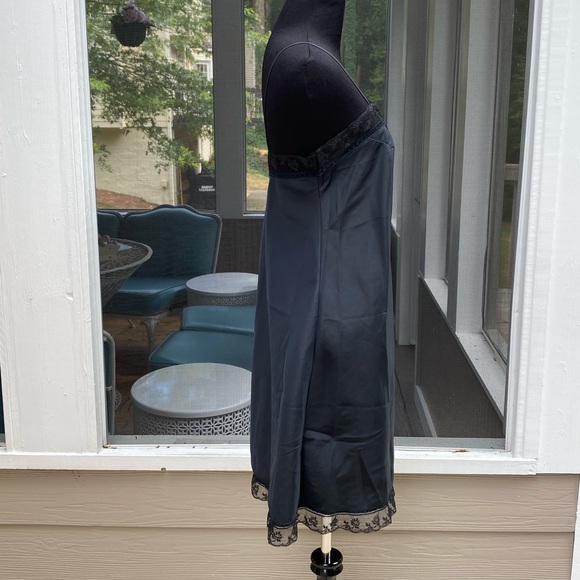 Vintage 60s Iris Lingerie Black Lace Lingerie Slip - Picture 4 of 12